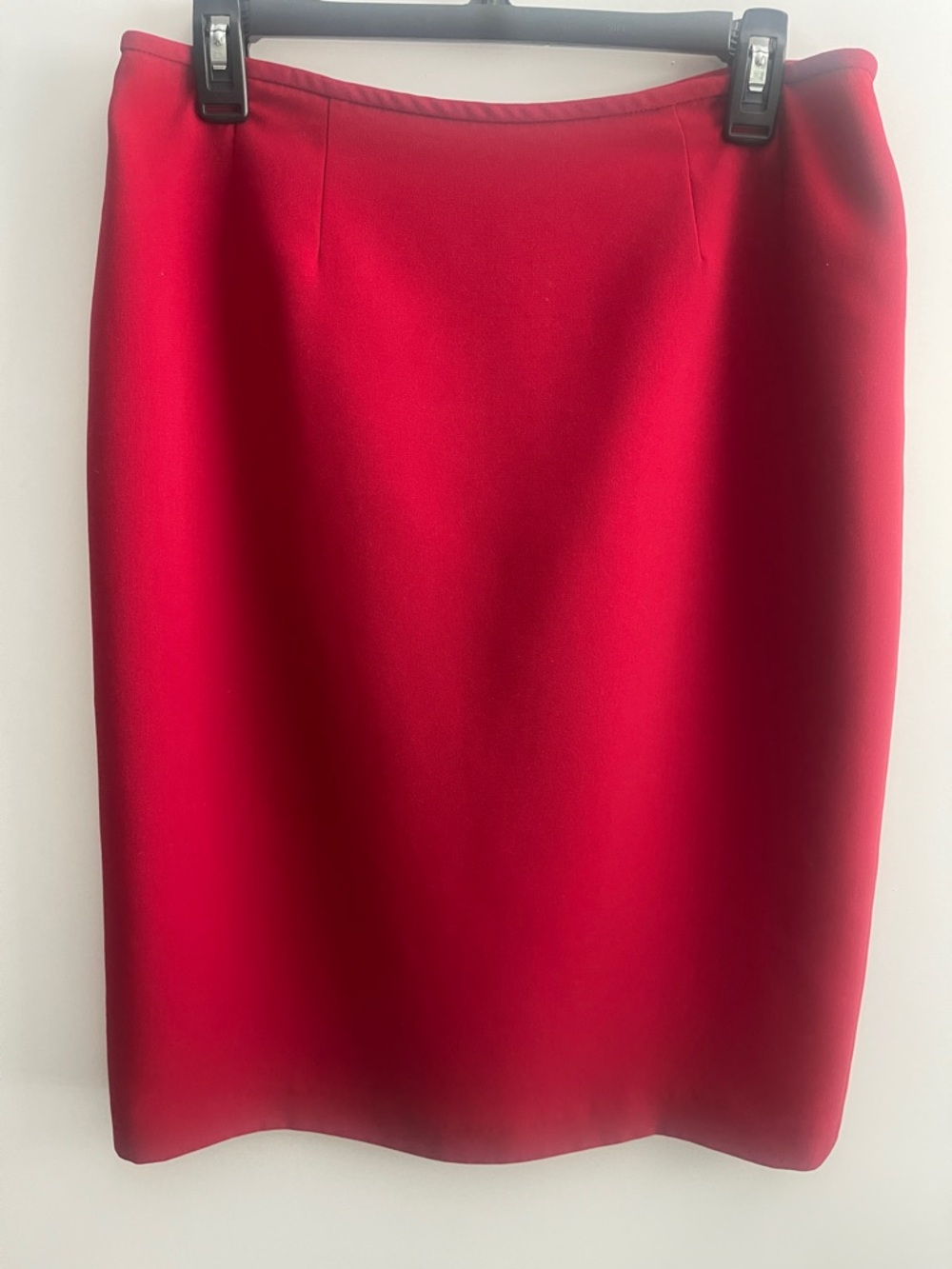 Le Suit Red Pencil Skirt Women’s Sz 8 100% Polyester